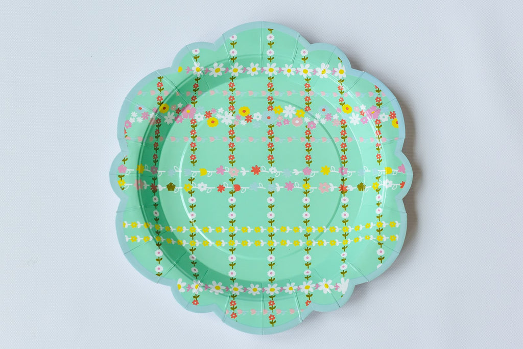 Flower Shaped Paper Plates