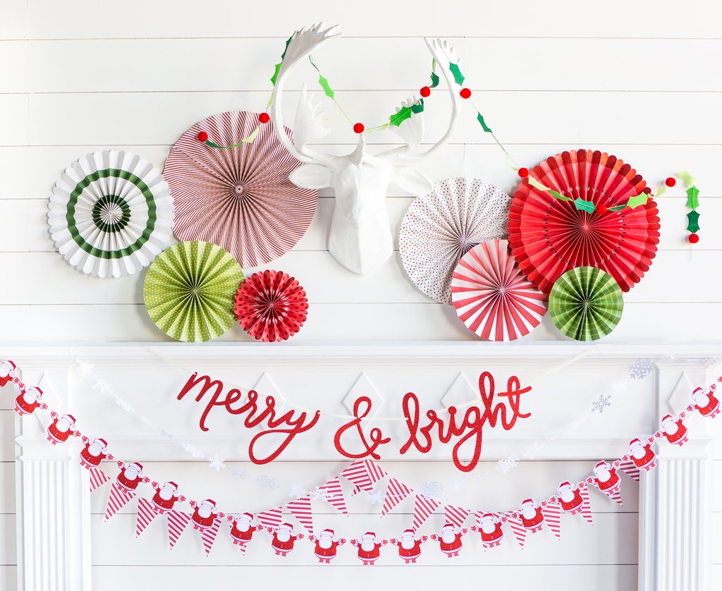 Holiday Party Fans in Classic Christmas (8-pack)