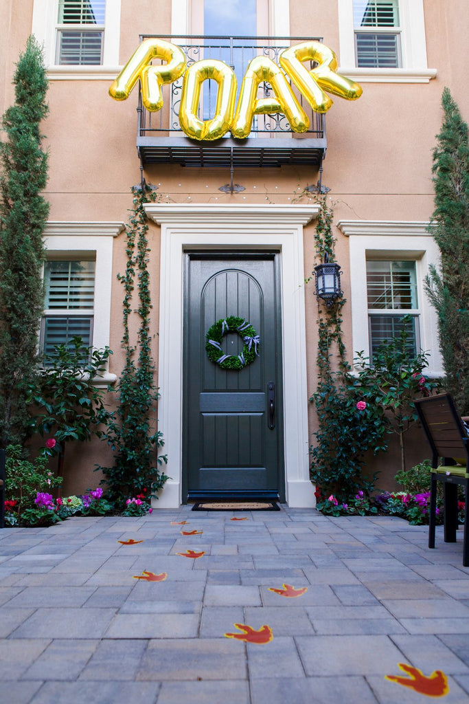 34" Gold "ROAR" Jumbo Letter Balloons