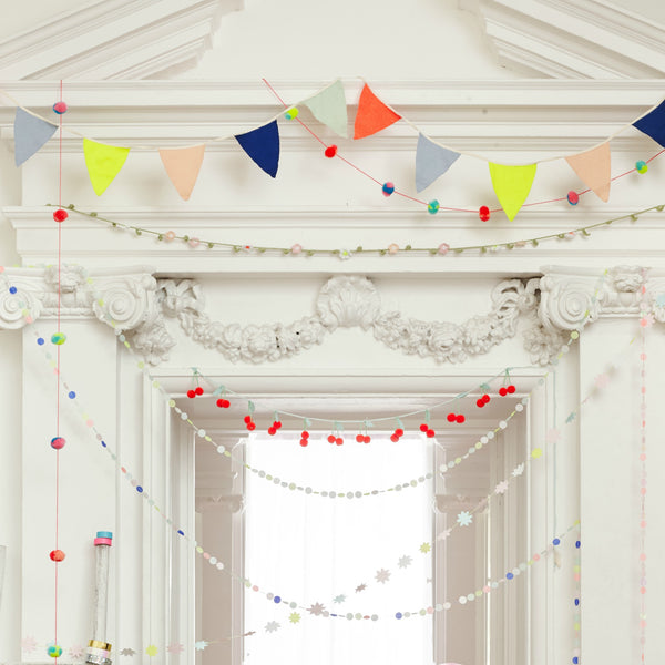 Party Banners & Garlands
